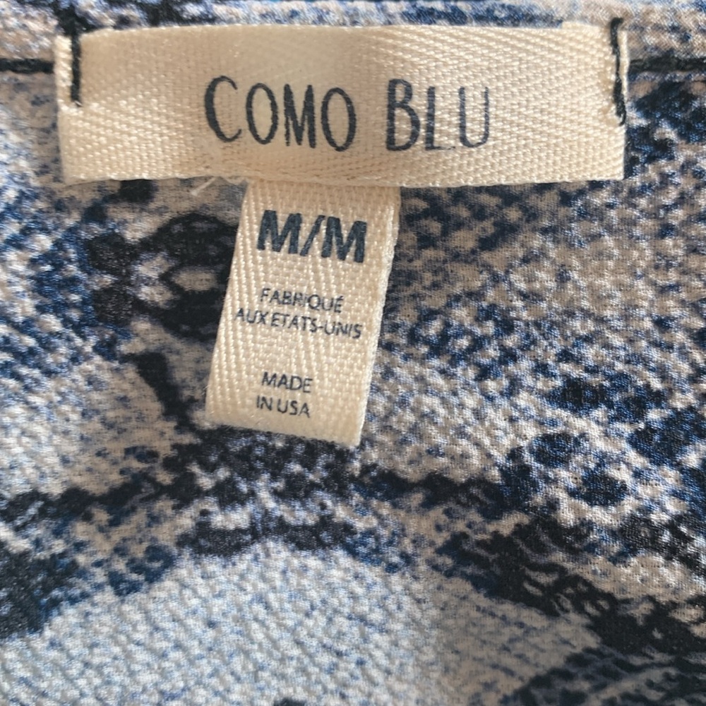 Code Bleu top - Picture 6 of 7
